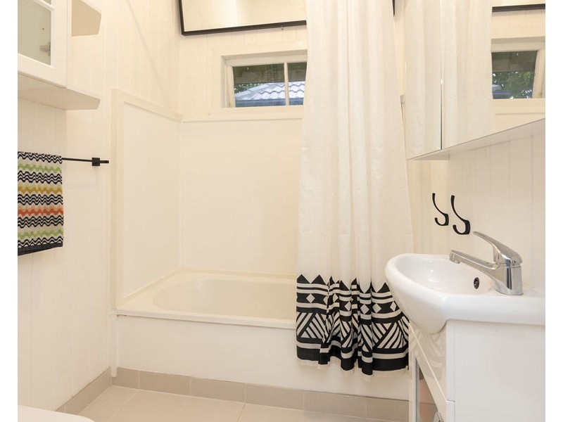 109 Waverley Street, Annerley QLD 4103