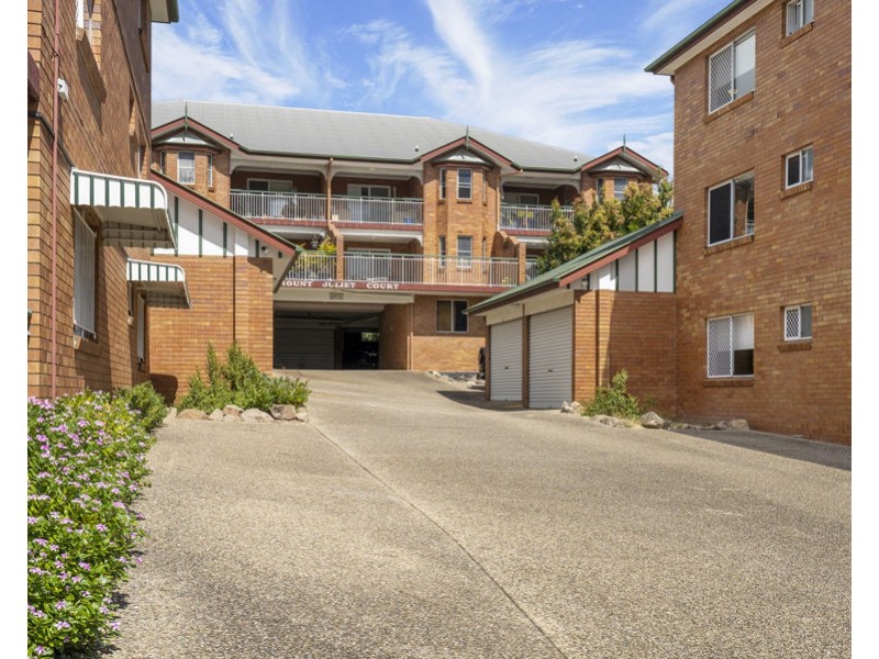 13/102 Pembroke Road, Coorparoo QLD 4151