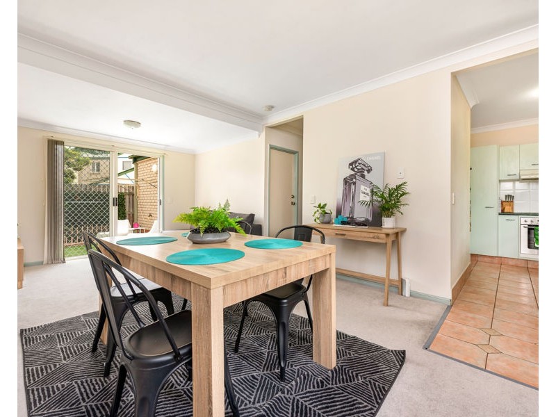 9/180 Seville rd, Holland Park QLD 4121