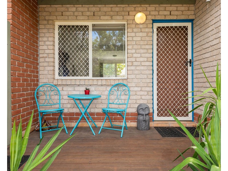 9/180 Seville rd, Holland Park QLD 4121