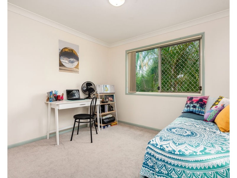 9/180 Seville rd, Holland Park QLD 4121