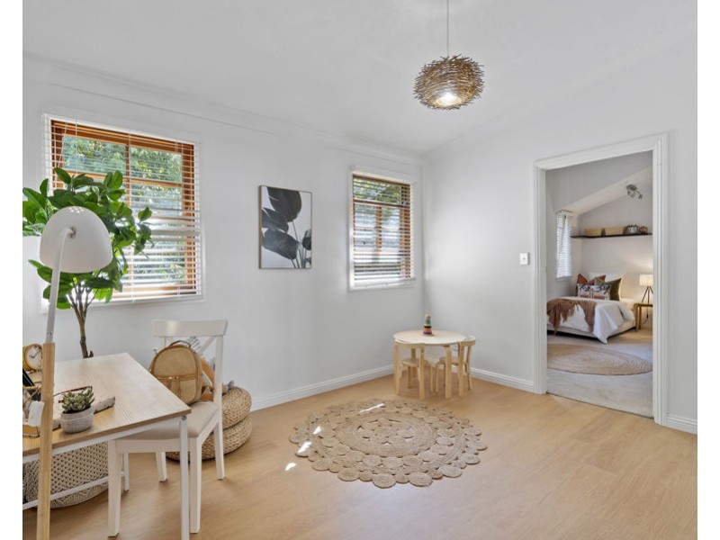 79 Raff Avenue, Holland Park QLD 4121