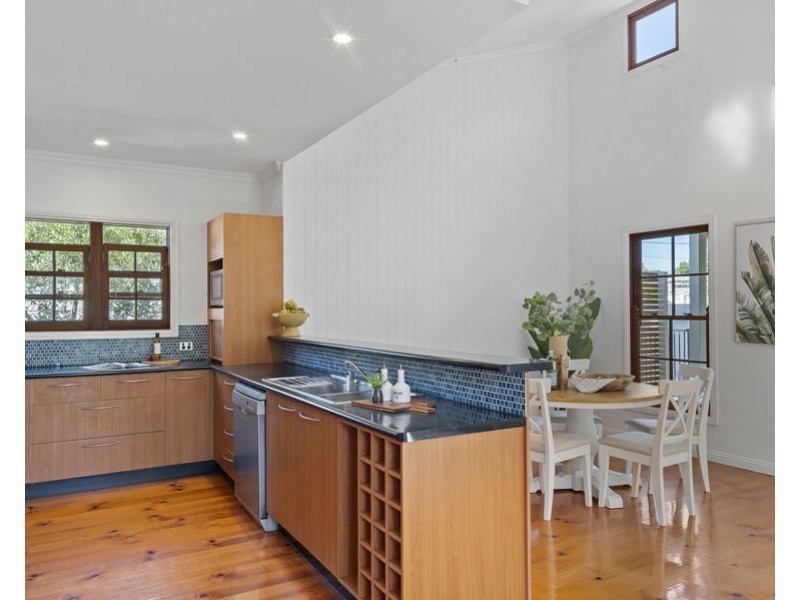 79 Raff Avenue, Holland Park QLD 4121