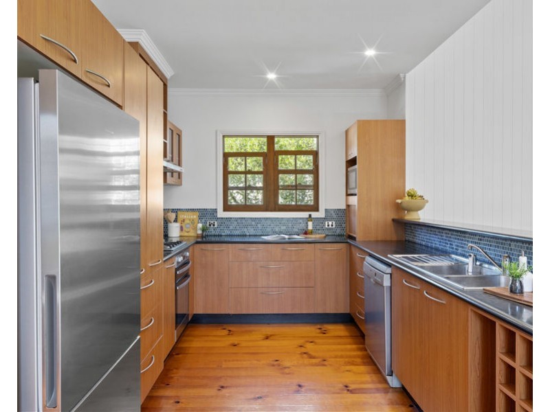 79 Raff Avenue, Holland Park QLD 4121