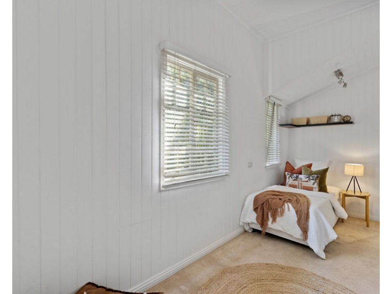 79 Raff Avenue, Holland Park QLD 4121