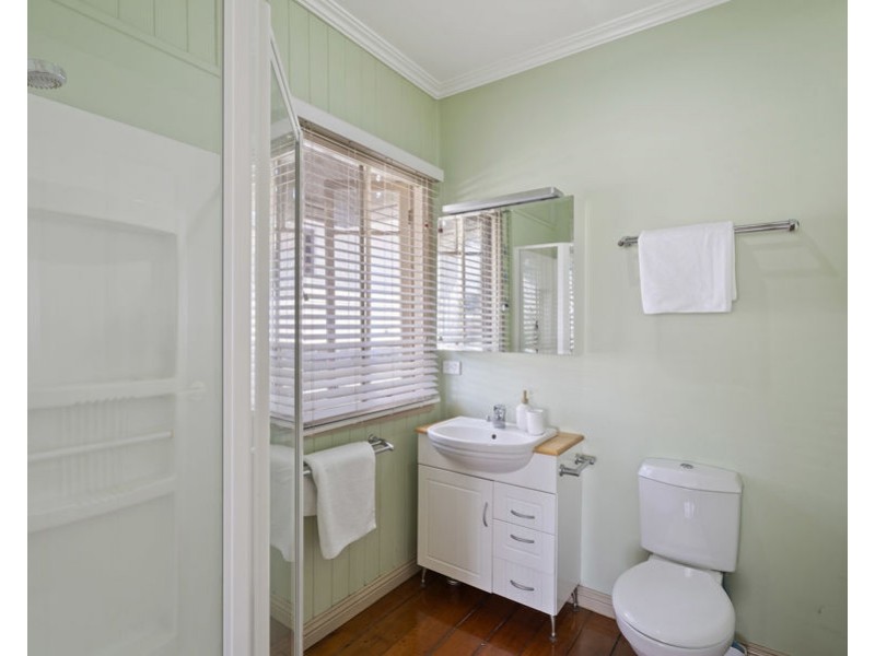 79 Raff Avenue, Holland Park QLD 4121