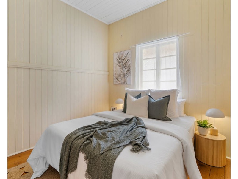 20 Brown Street, Camp Hill QLD 4152