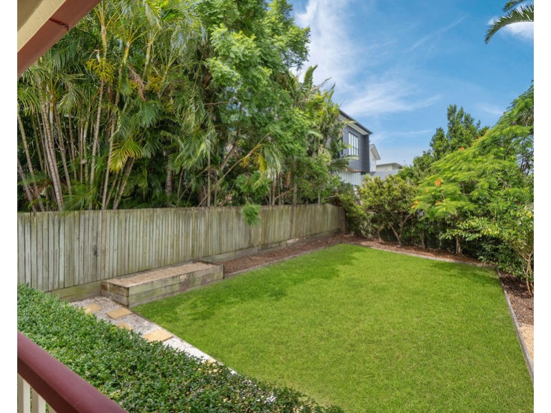 20 Brown Street, Camp Hill QLD 4152