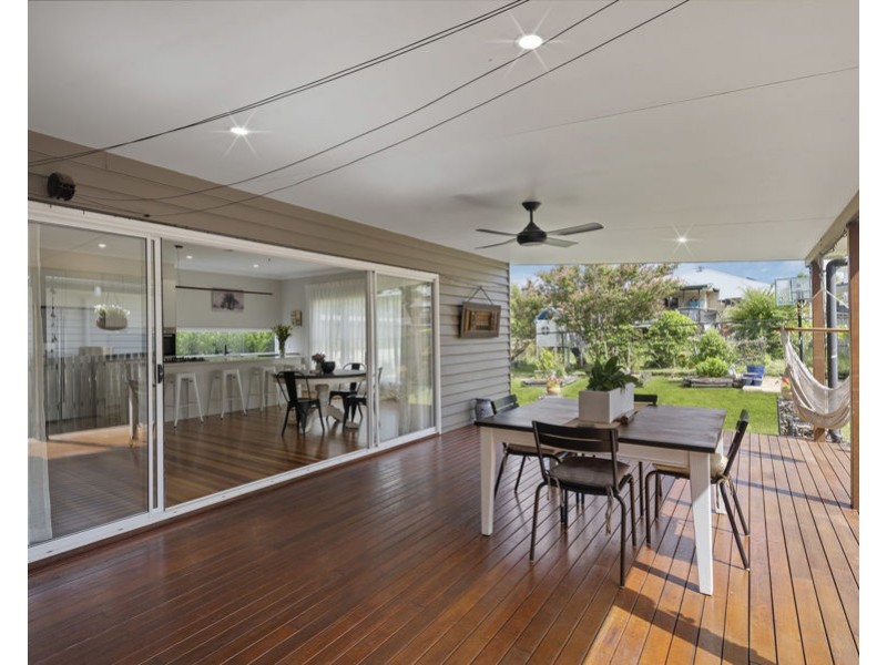 56 Framont Ave, Holland Park QLD 4121