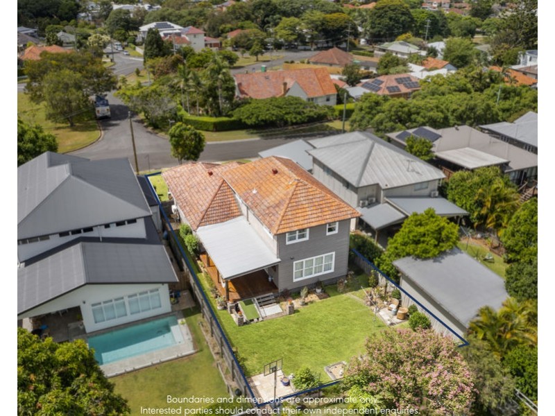 56 Framont Ave, Holland Park QLD 4121