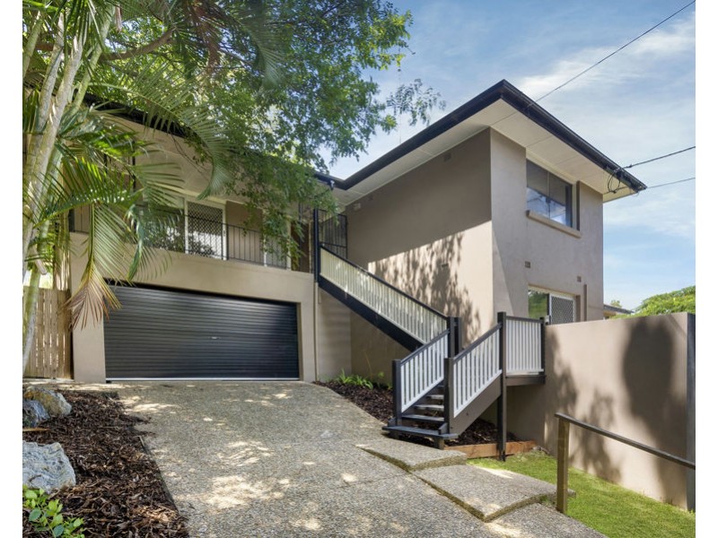 17 Flynn st, Holland Park West QLD 4121