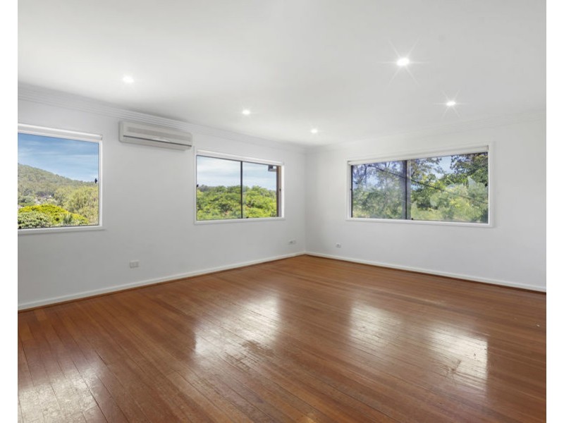 17 Flynn st, Holland Park West QLD 4121