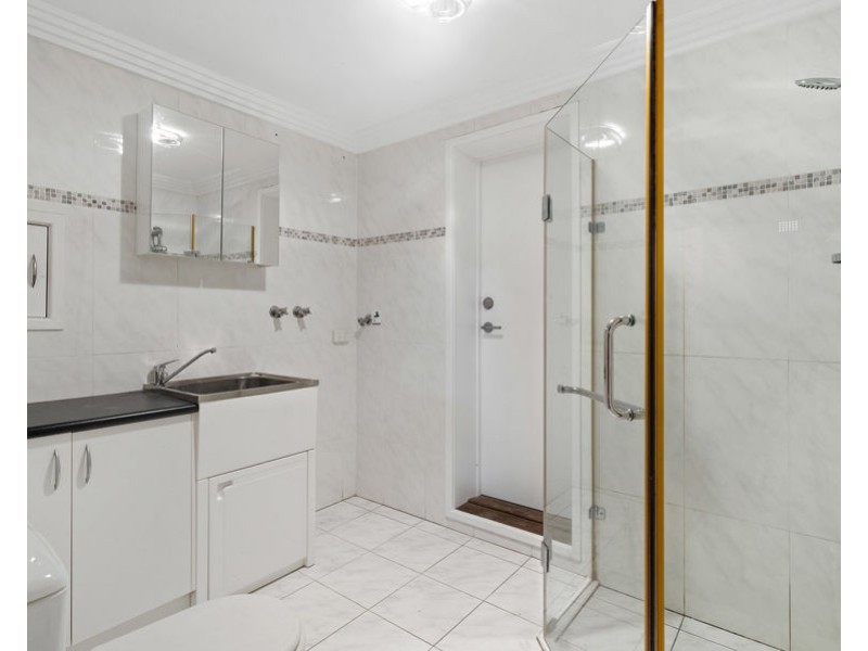 17 Flynn st, Holland Park West QLD 4121