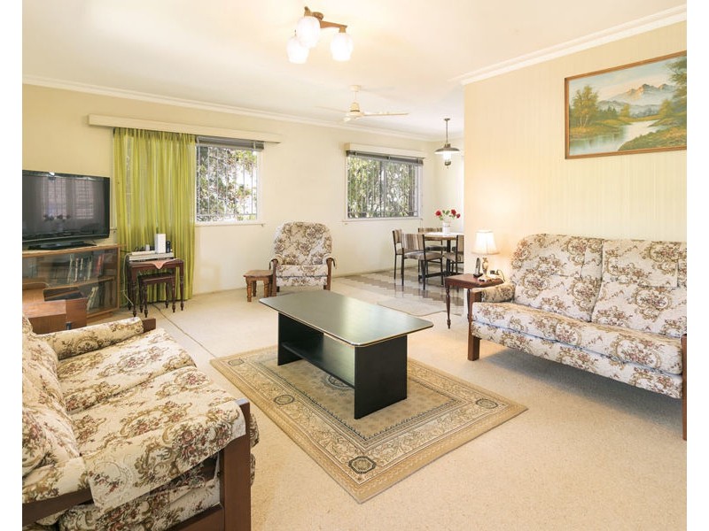 88 Sydney Avenue, Camp Hill QLD 4152