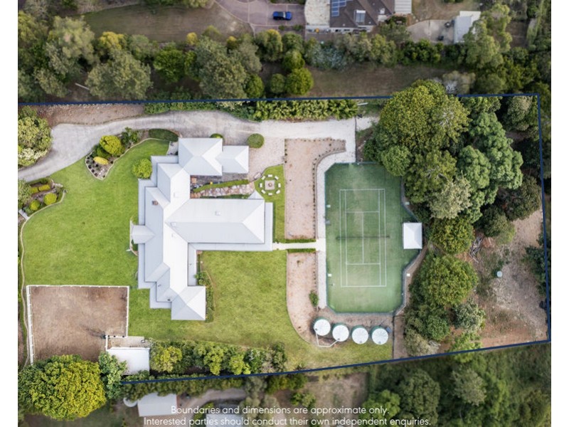 56 Nioka St, Brookfield QLD 4069
