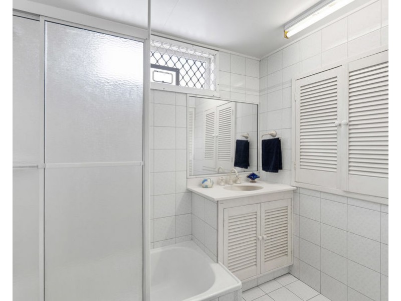 22 Shire Street, Coorparoo QLD 4151