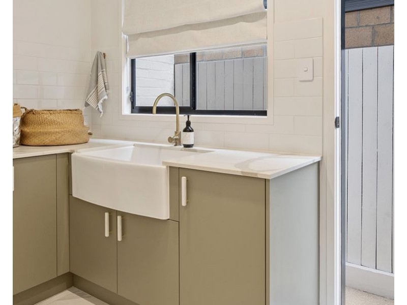 47 Samuel Street, Camp Hill QLD 4152