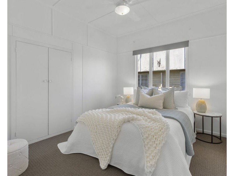 24 Queensthorpe St, Tarragindi QLD 4121