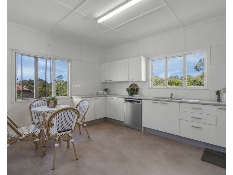 24 Queensthorpe St, Tarragindi QLD 4121