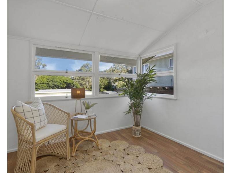 24 Queensthorpe St, Tarragindi QLD 4121