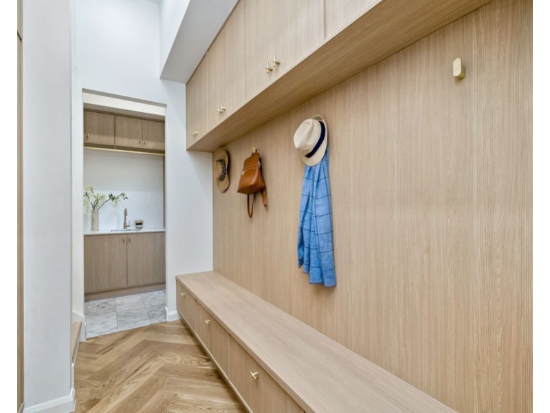 47 Pelham Street, Coorparoo QLD 4151