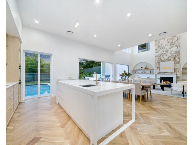 47 Pelham Street, Coorparoo QLD 4151