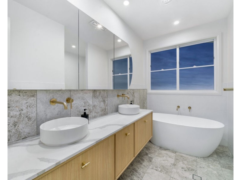 47 Pelham Street, Coorparoo QLD 4151