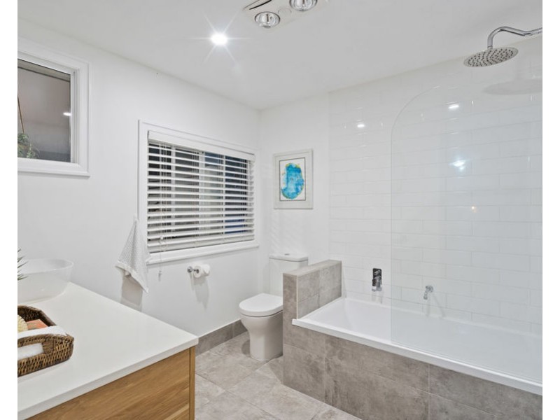 11 Pettigrew St, Mount Gravatt East QLD 4122