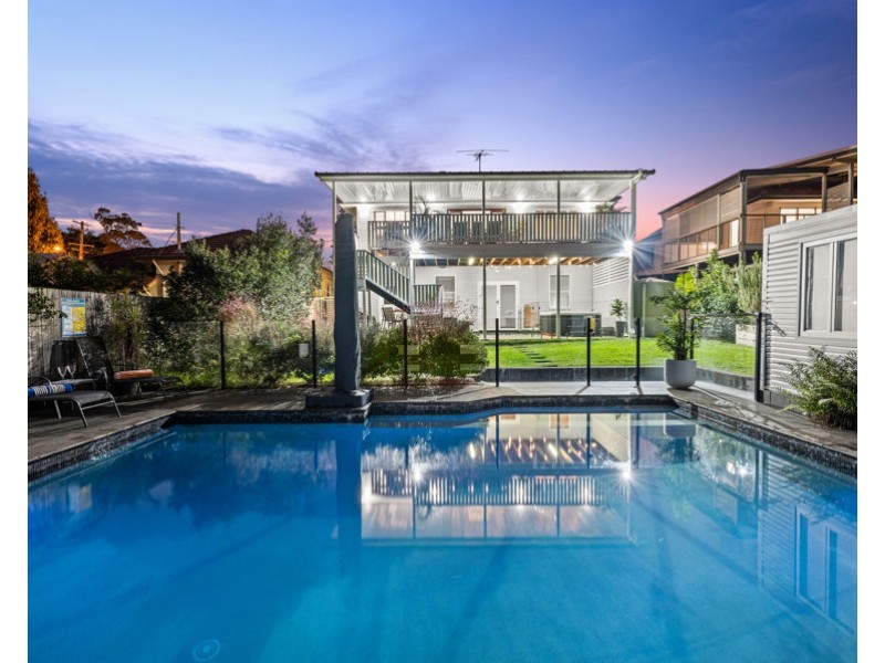 11 Kensington Avenue, Seven Hills QLD 4170