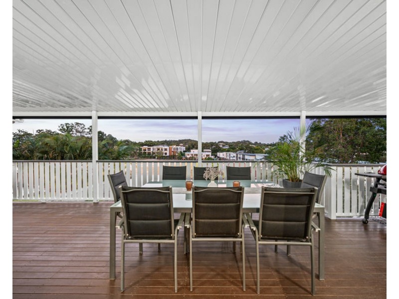 11 Kensington Avenue, Seven Hills QLD 4170