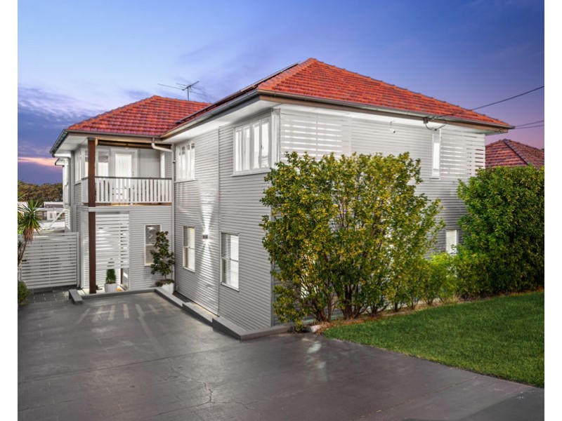 11 Kensington Avenue, Seven Hills QLD 4170