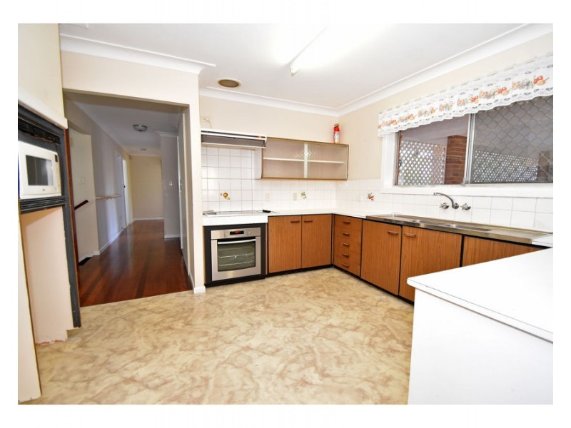 6 Coolmunda Street, Mansfield QLD 4122