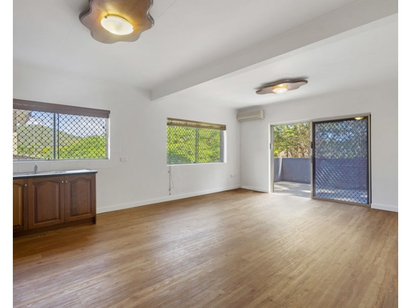 17 Flynn st, Holland Park West QLD 4121