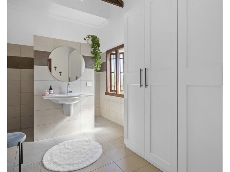 25 Beet Street, Coorparoo QLD 4151