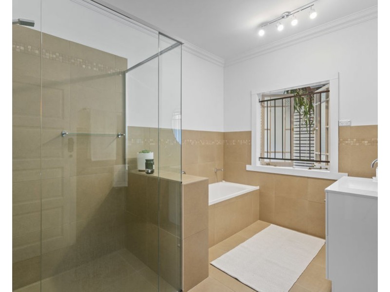 25 Beet Street, Coorparoo QLD 4151