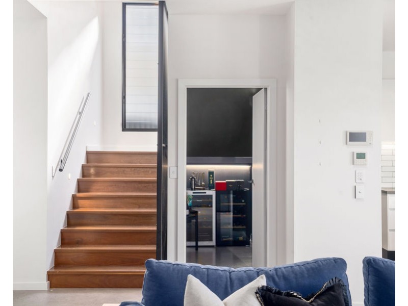 18 Pelham Street, Coorparoo QLD 4151