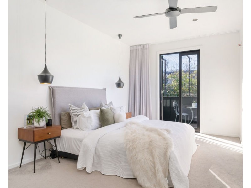 18 Pelham Street, Coorparoo QLD 4151