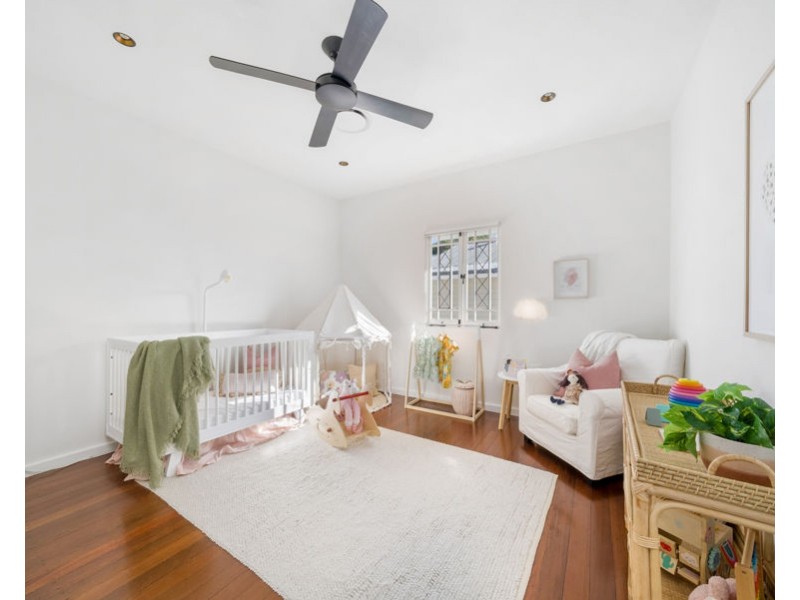 18 Pelham Street, Coorparoo QLD 4151