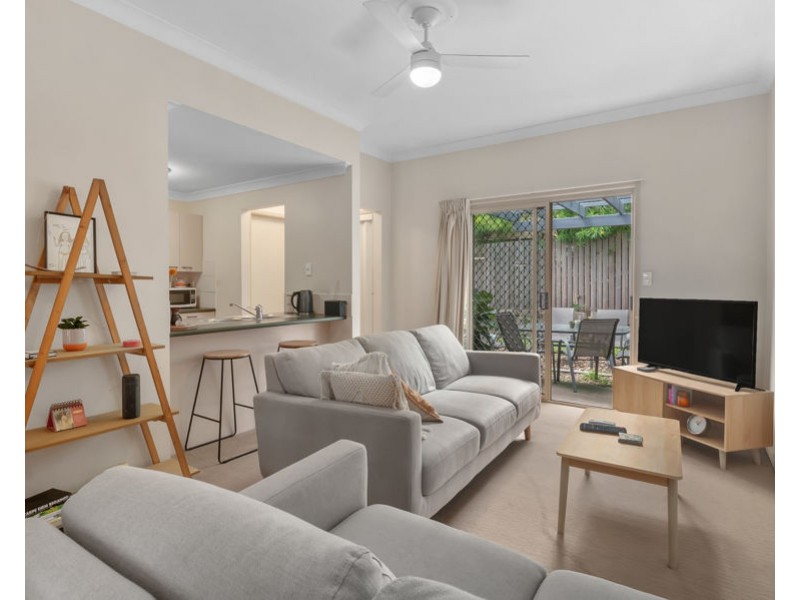 2/55 Richmond Rd, Morningside QLD 4170