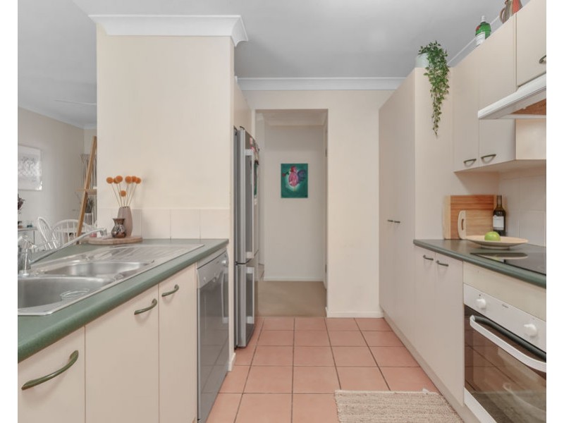 2/55 Richmond Rd, Morningside QLD 4170