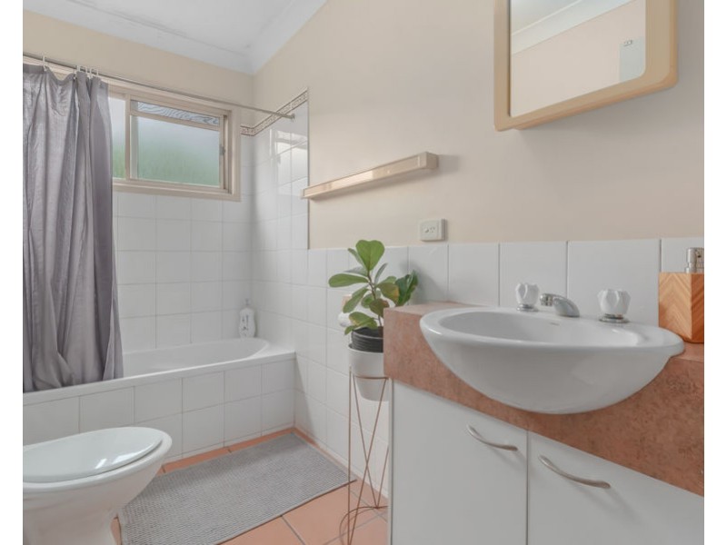 2/55 Richmond Rd, Morningside QLD 4170