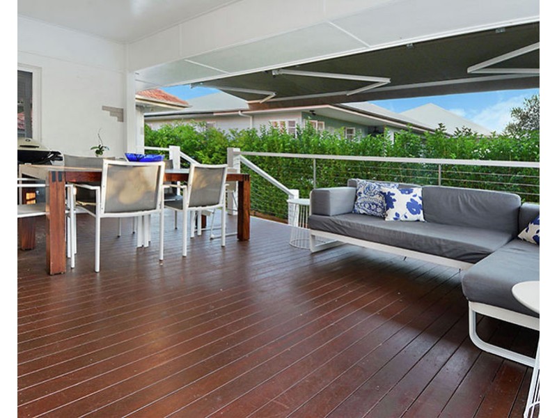 44 Framont Ave, Holland Park QLD 4121