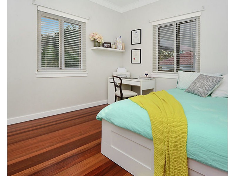 44 Framont Ave, Holland Park QLD 4121