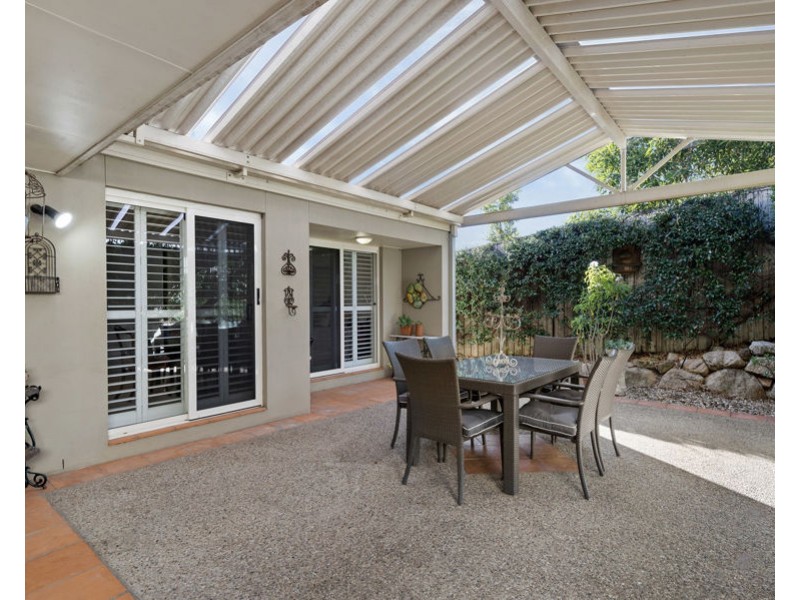 5 Tipuana Close, Carindale QLD 4152