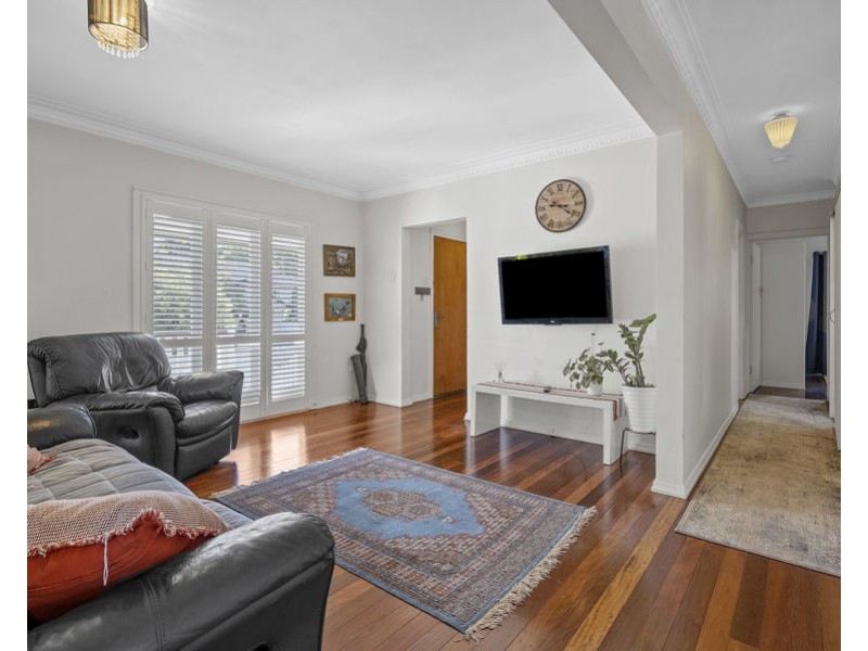 59 Binya St, Holland Park QLD 4121