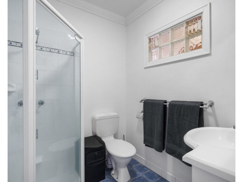 59 Binya St, Holland Park QLD 4121