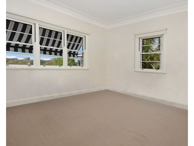 67 Macaulay Street, Coorparoo QLD 4151