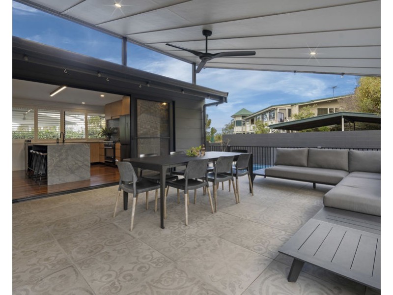 22 Cunard Street, Holland Park QLD 4121