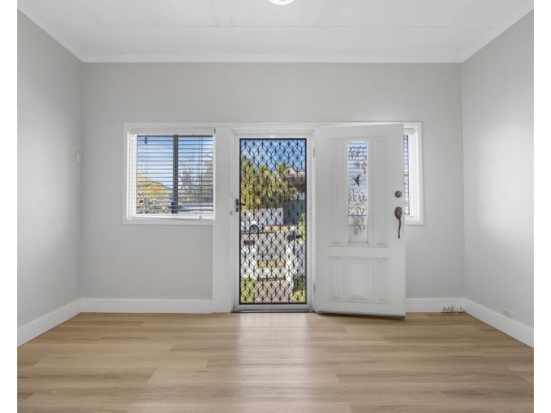 85 Gladstone St, Coorparoo QLD 4151