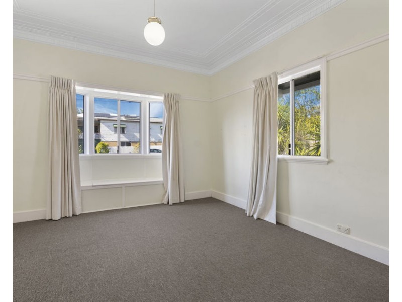 85 Gladstone St, Coorparoo QLD 4151